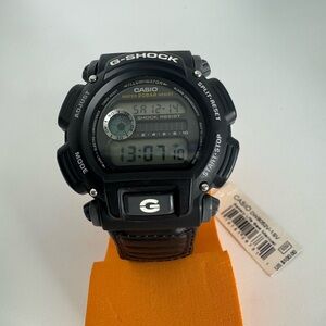 NWT Authentic G-Shock DW9052V-1CR Men's Grey Sport Watch